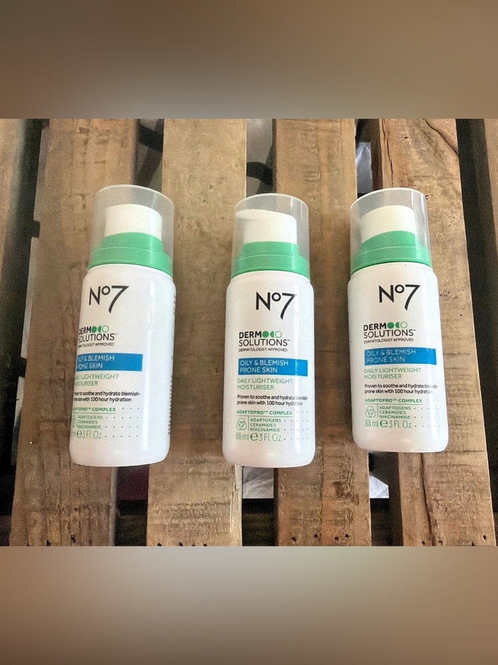 No7 Dermo Solutions Oily & Blemish Prone Skin Daily Lightweight Moisturiser (3)